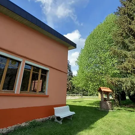 In Quirin With Garden Holiday home